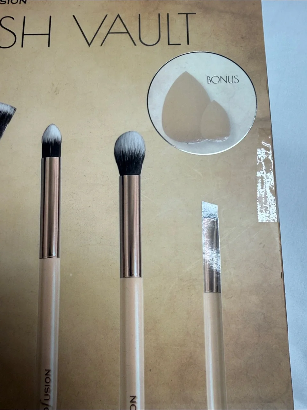 Profusion Cosmetics Beige and Rose Gold Studio Brush Vault Set